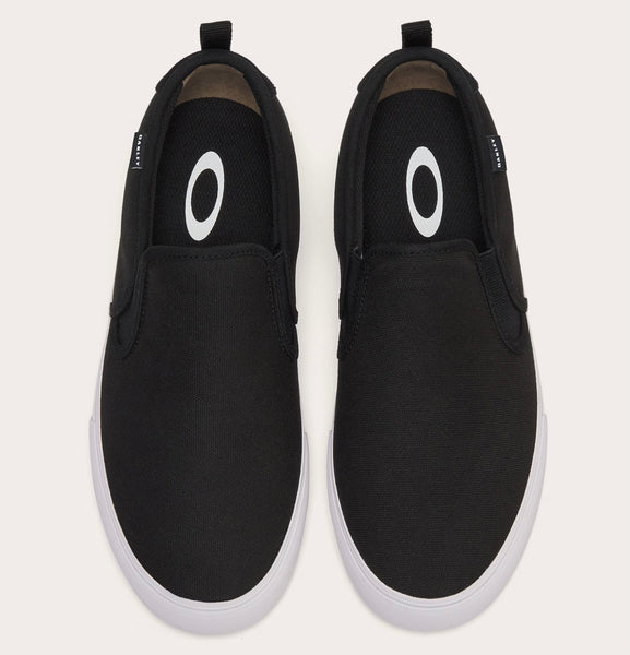 Oakley Men's Banks Slip-On Canvas Shoe - Blackout